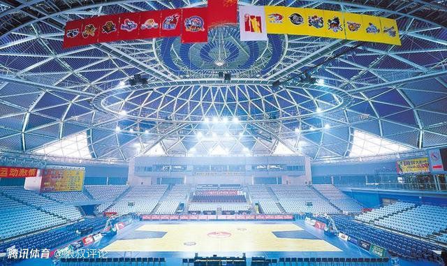 萧老太太压住怒火，冷声说：都给我闭嘴。